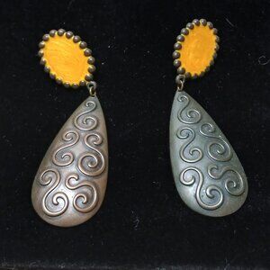 Long Teardrop Brass/Metal Two Tone Stud Earrings Vintage Costume Jewelry #96